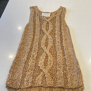 Oscar by Oscar de la Renta women’s small tank top vintage excellent condition.